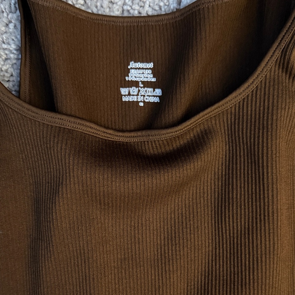 Wilfred Chocolate Ribbed Tank - Picture 2 of 3